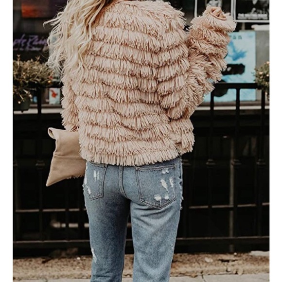 ❄️HP❄️Open Front Faux Fur Coat - Picture 8 of 16